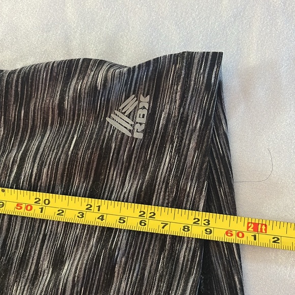 Reebok Performance Tshirt - Picture 5 of 9